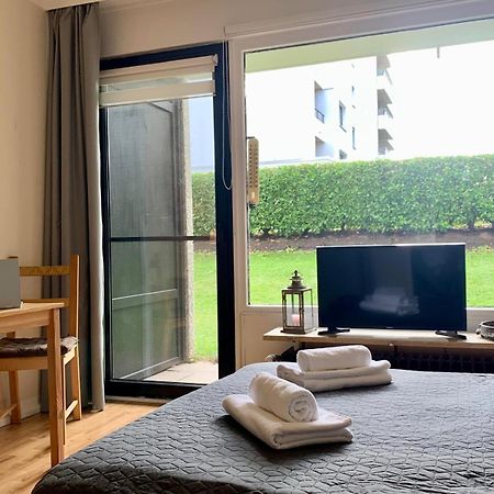 Tt Living Apartment Luebeck I Souterrain Wohnung Mit Terrasse I Naehe Hbf I Kostenlos Parken Exterior foto